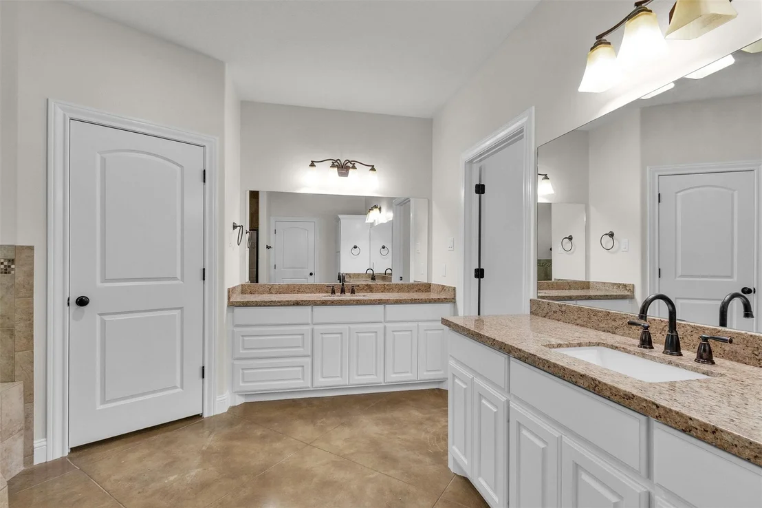 Photo of 11498 Oak Springs Drive