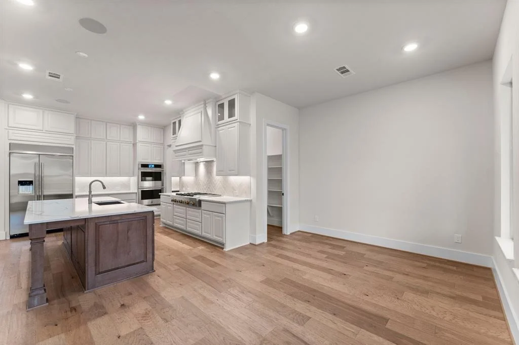 Photo of 28242 Bridgeport Lane