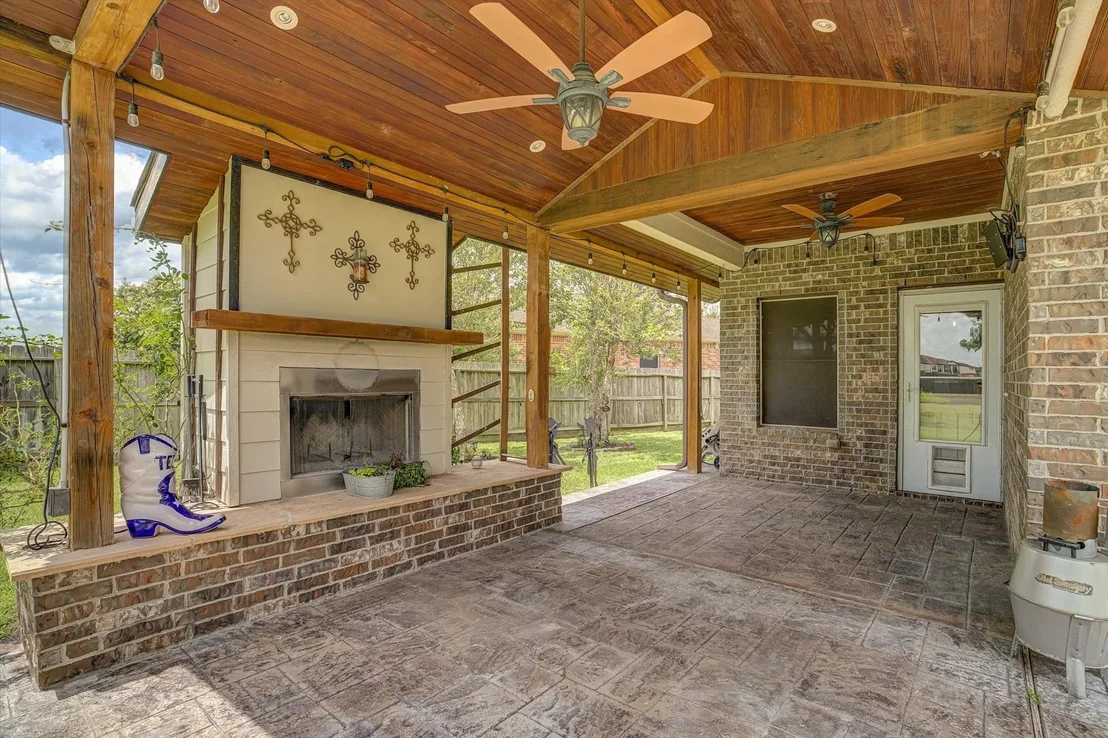 Photo of 630 W Newport Bend
