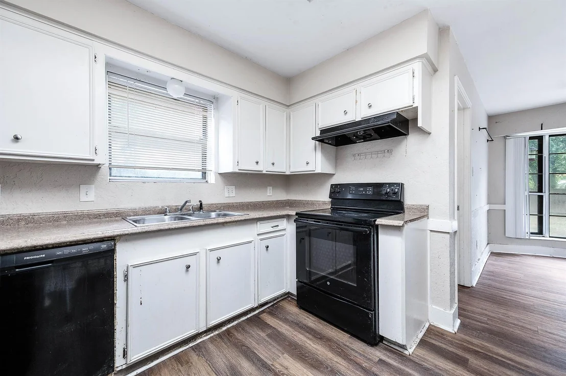 Photo of 7526 Antoine Drive