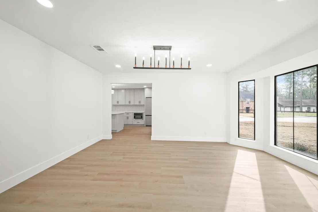Photo of 6102 Knollview Drive