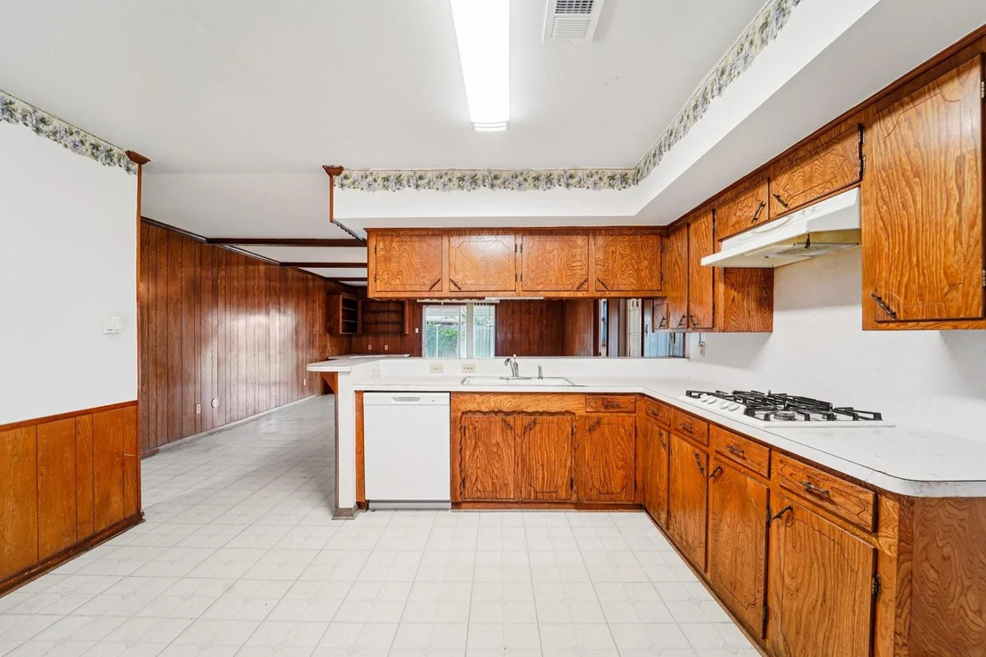 Photo of 6031 Viking Drive