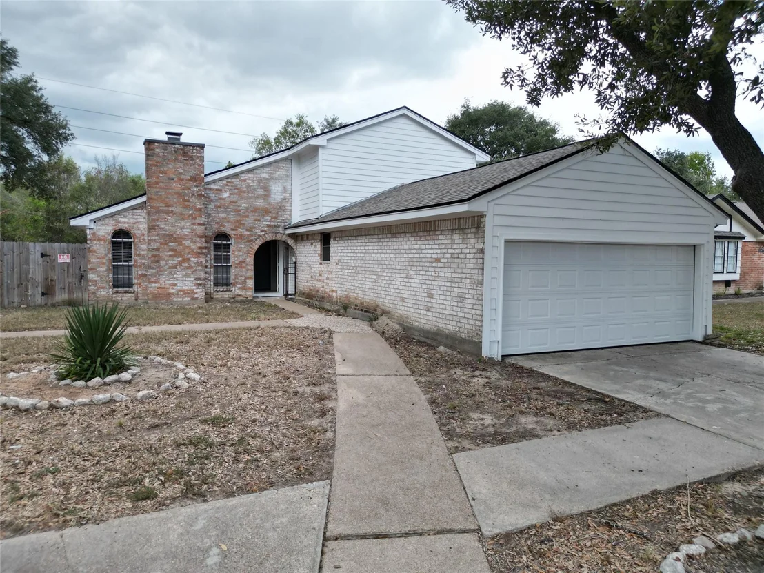 Photo of 10203 Heather Hill Drive