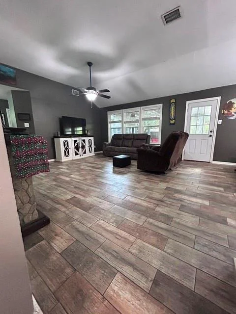 Photo of 600 Spruce Dr
