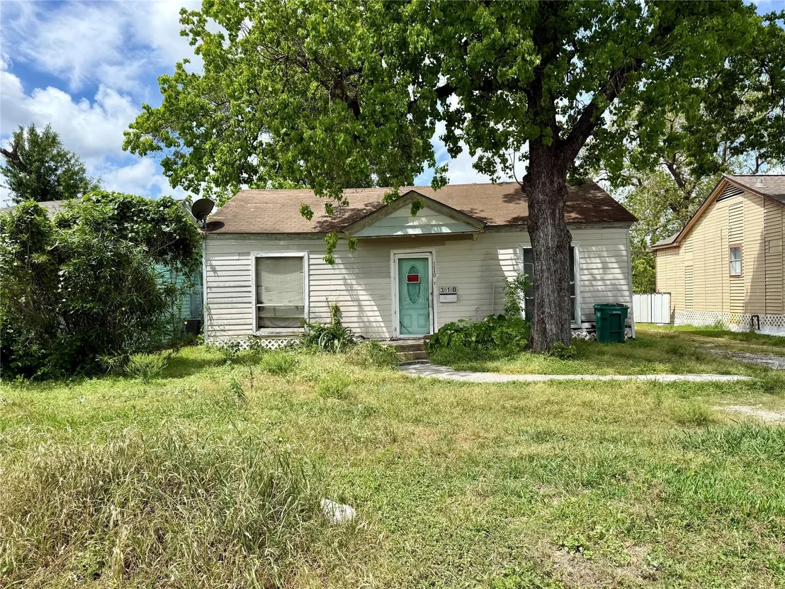 Photo of 310 Center Street
