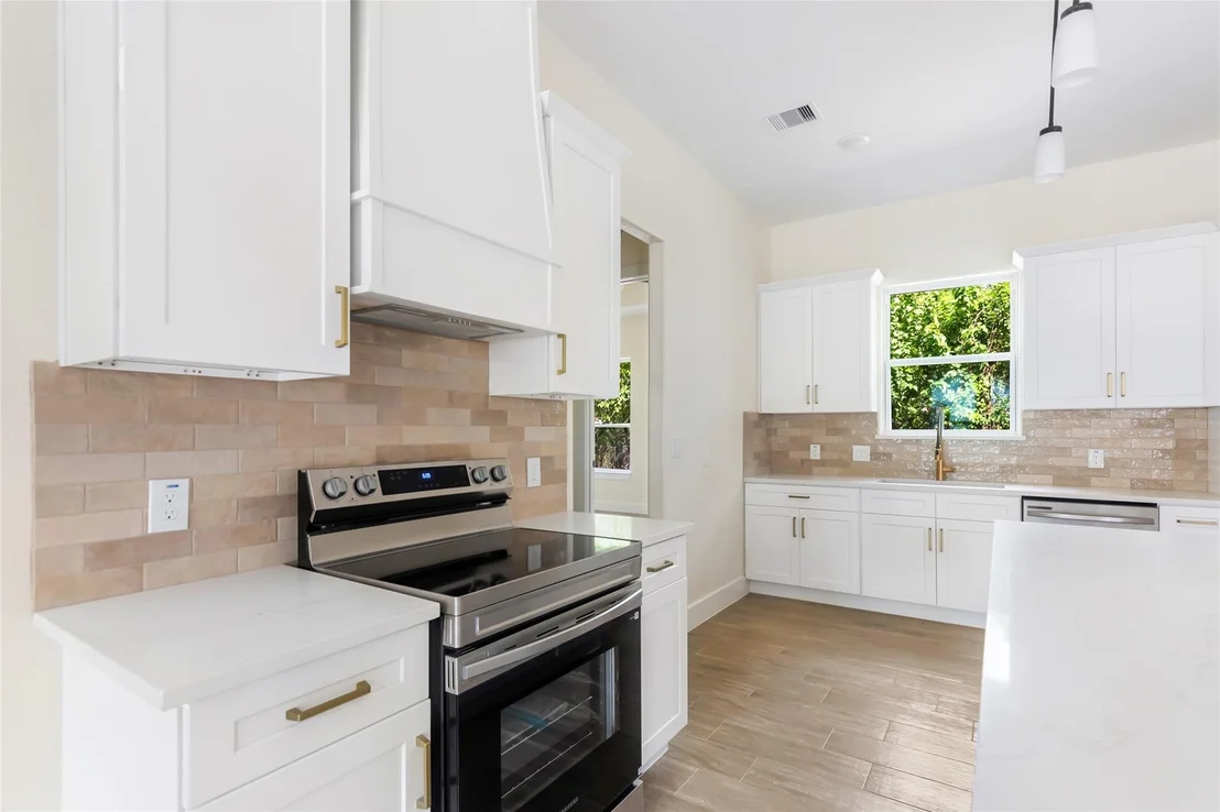 Photo of 1302 Lamar Street