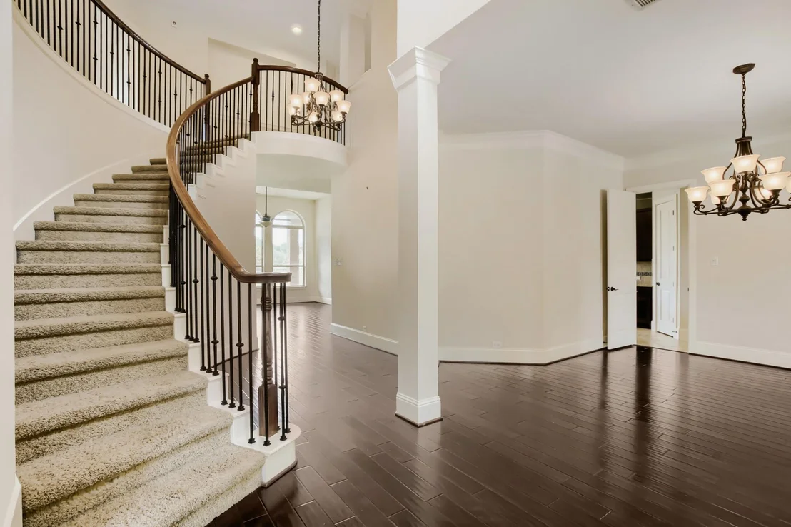 Photo of 5106 Water Oak Crescent