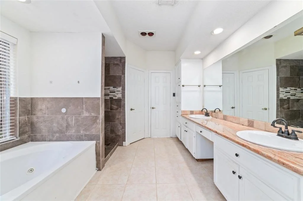 Photo of 6231 Oak Pass Drive