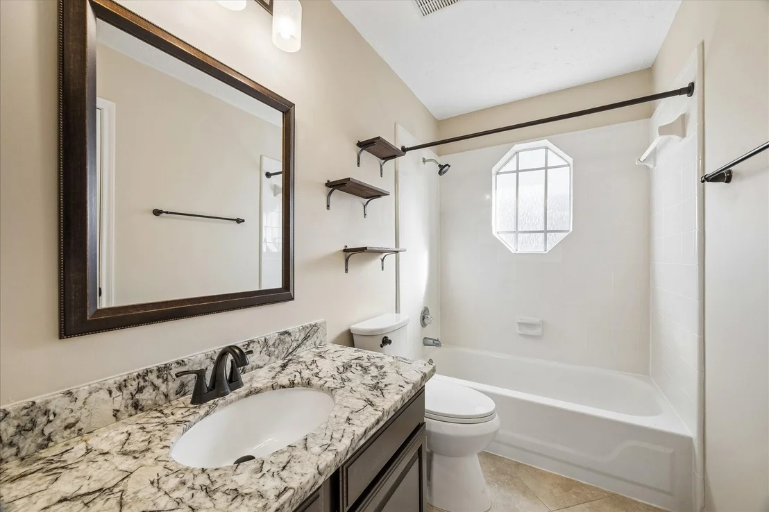 Photo of 723 Lochnell Drive