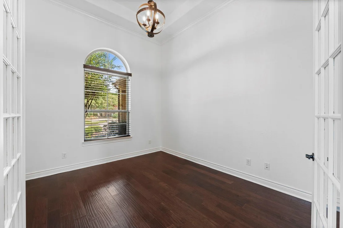 Photo of 18619 Duke Lake Drive