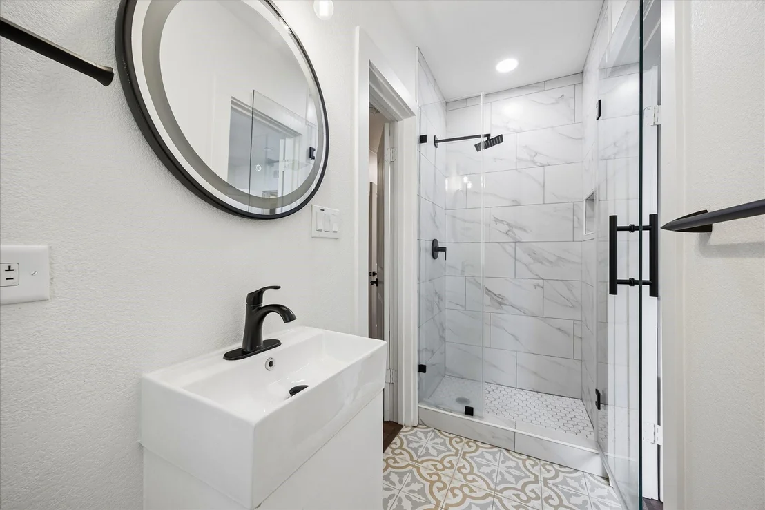 Photo of 3071 Locke Lane