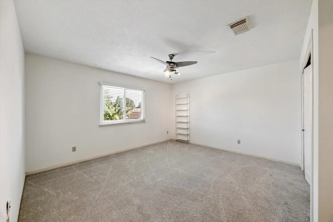 Photo of 6523 Inverness Way