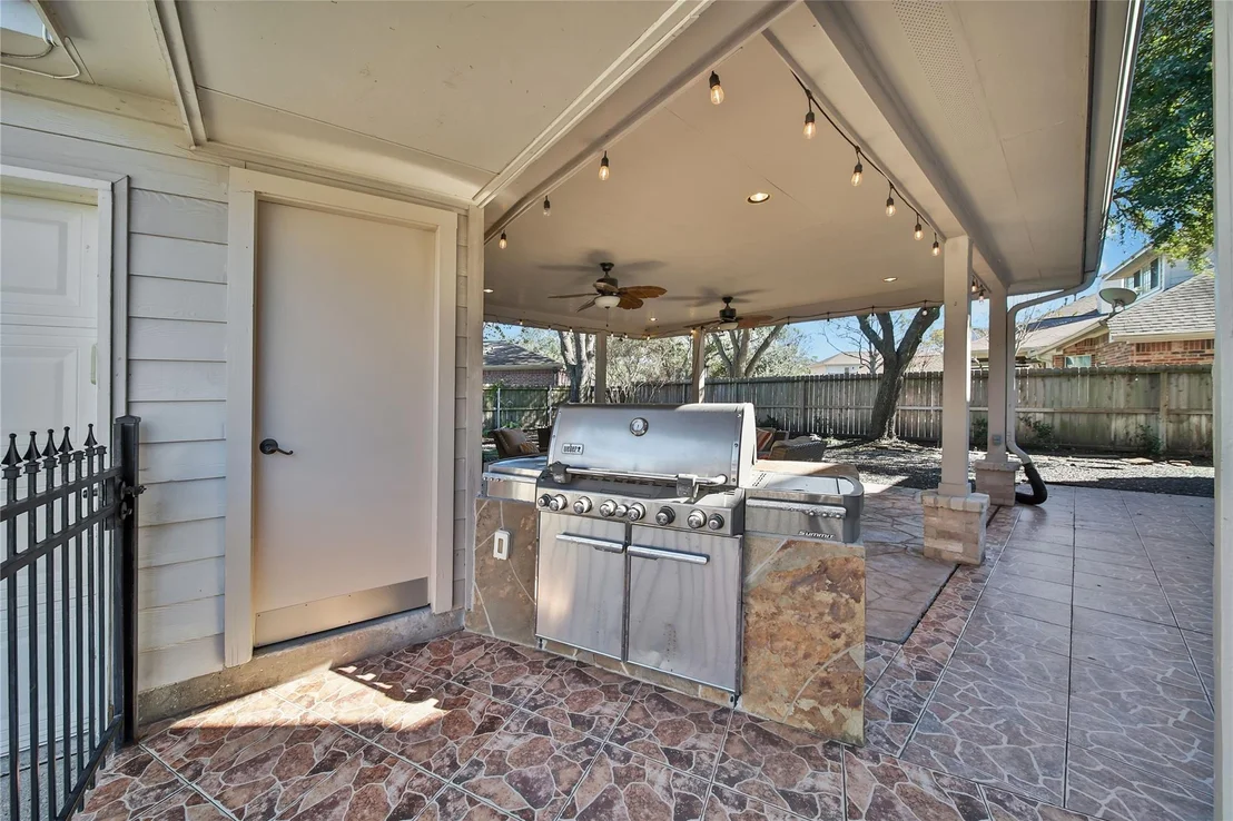 Photo of 15122 Windsdowne Lane