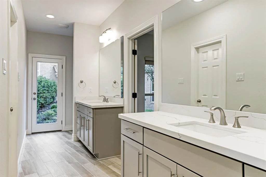Photo of 1106 Ivy Wall Drive
