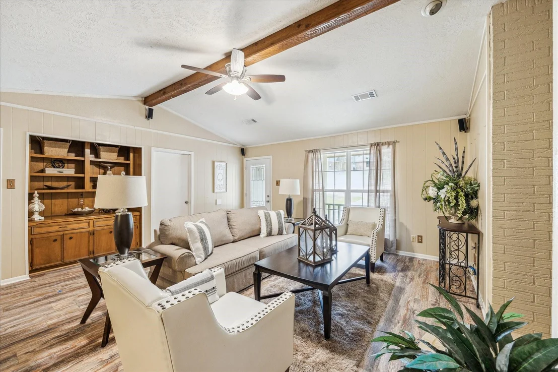 Photo of 3477 Bradley Lane