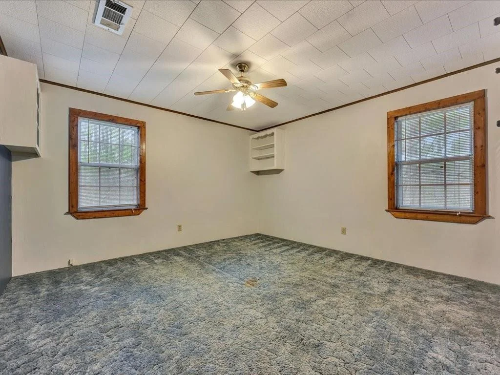 Photo of 235 County Barn Rd
