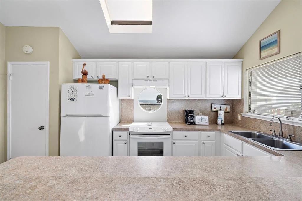 Photo of 16906 Beachcomber