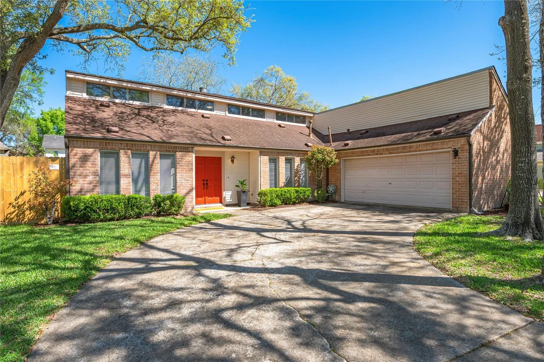 Photo of 16419 Laurelfield Drive