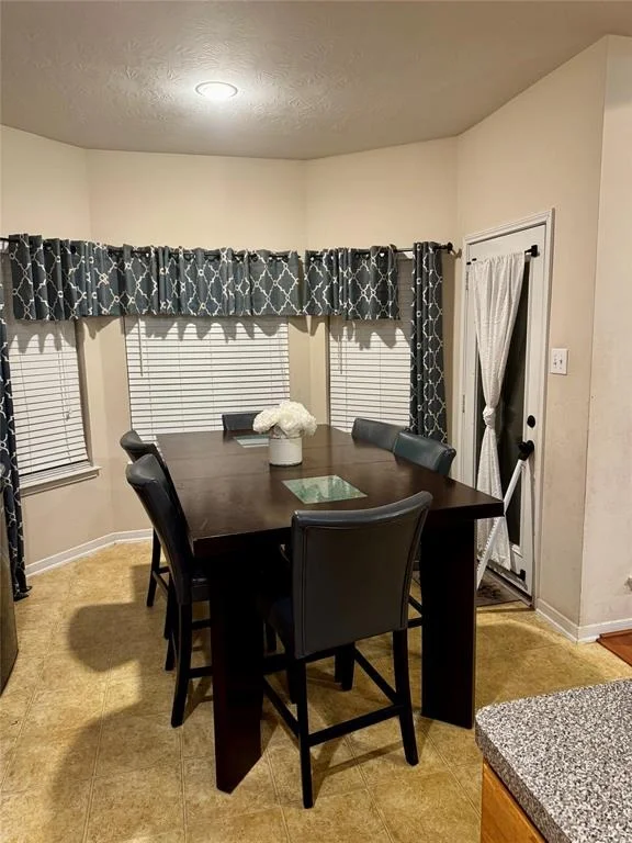 Photo of 1234 Blue Leaf Drive