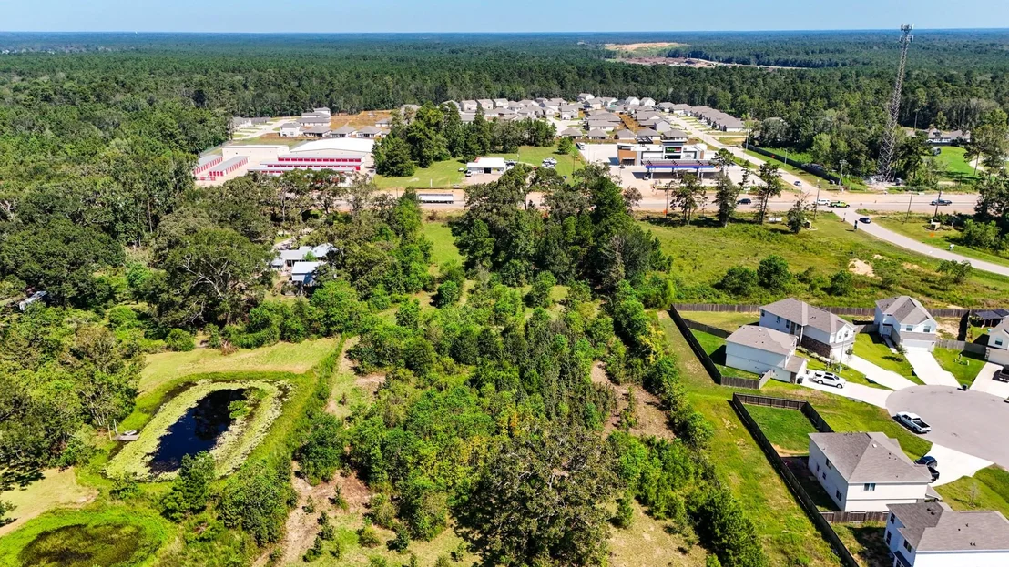 Photo of 17652 Hwy 105 E