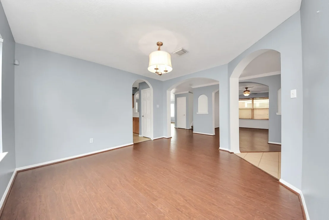 Photo of 7238 Foxshadows Lane
