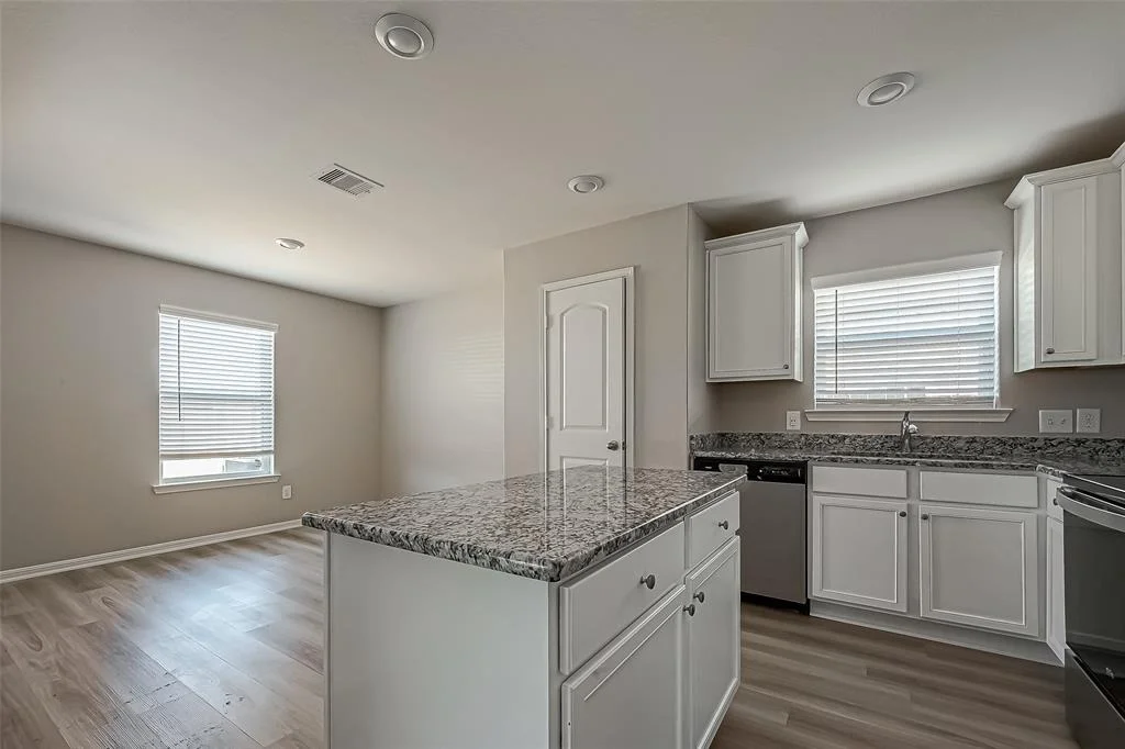 Photo of 25357 Cypress Bend Drive