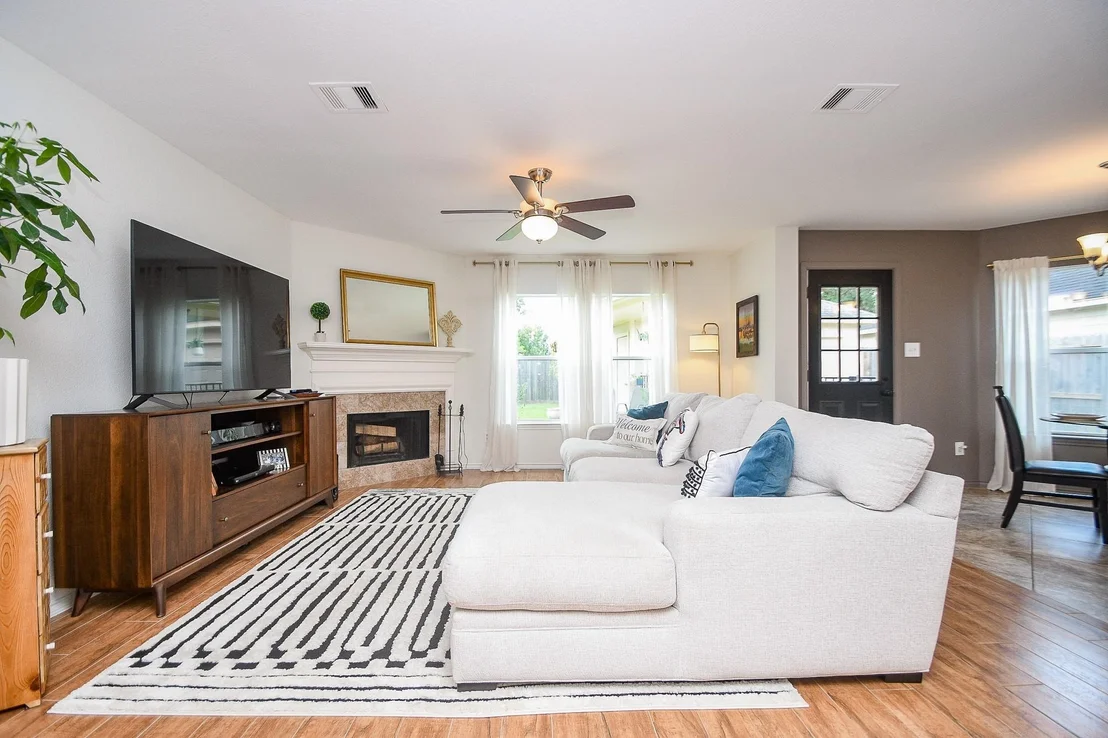 Photo of 3826 Carters Lake Drive