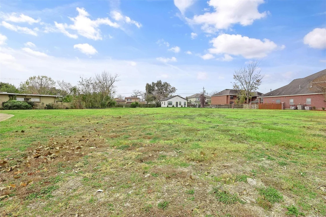 Photo of 3922 Roseneath Drive
