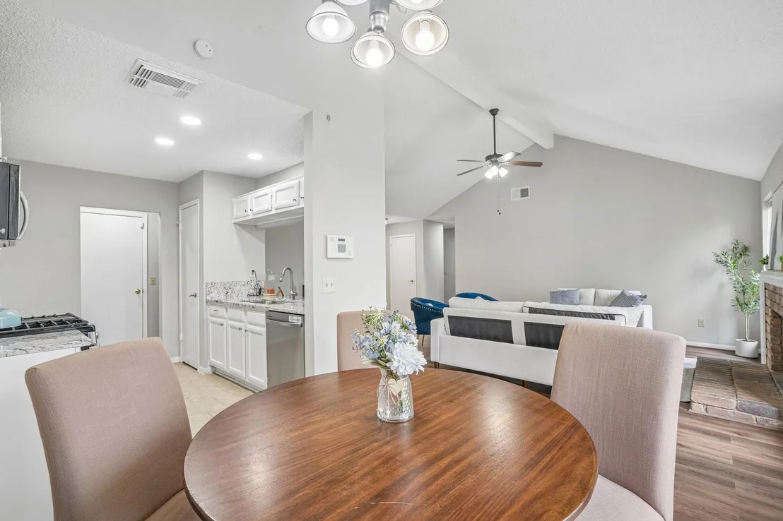 Photo of 2819 Kettle Run
