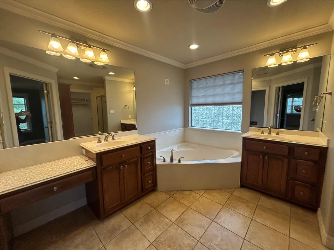 Photo of 6305 Meadow Mist Street