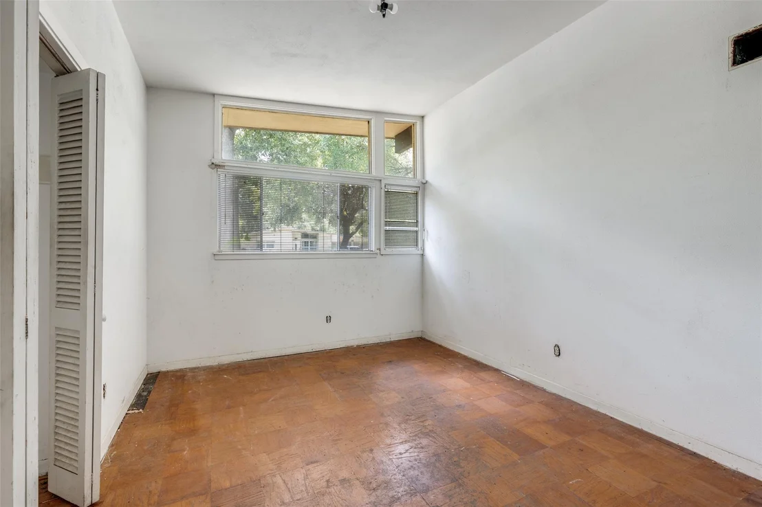 Photo of 7234 Edgemoor Drive