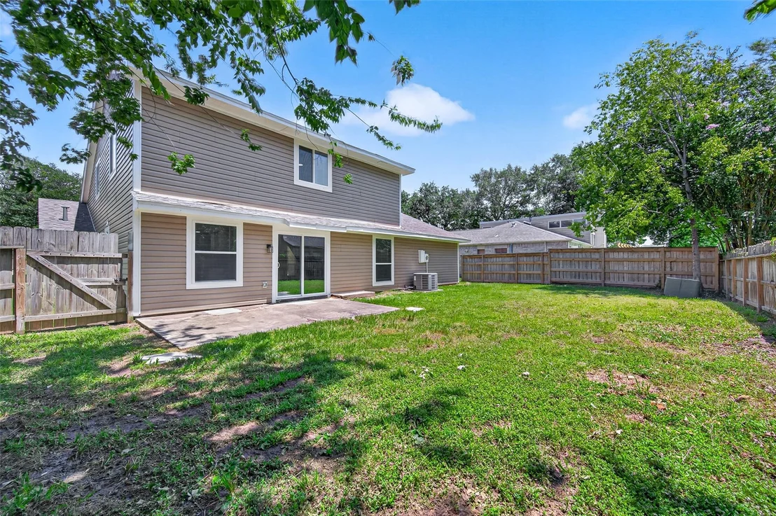 Photo of 6107 Fuller Street