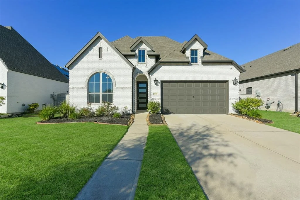 Photo of 2205 Forest Trace Lane