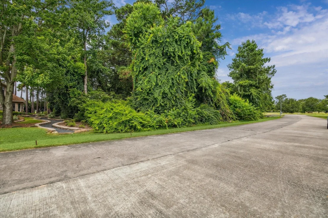 Photo of 25215 Lakeway Park