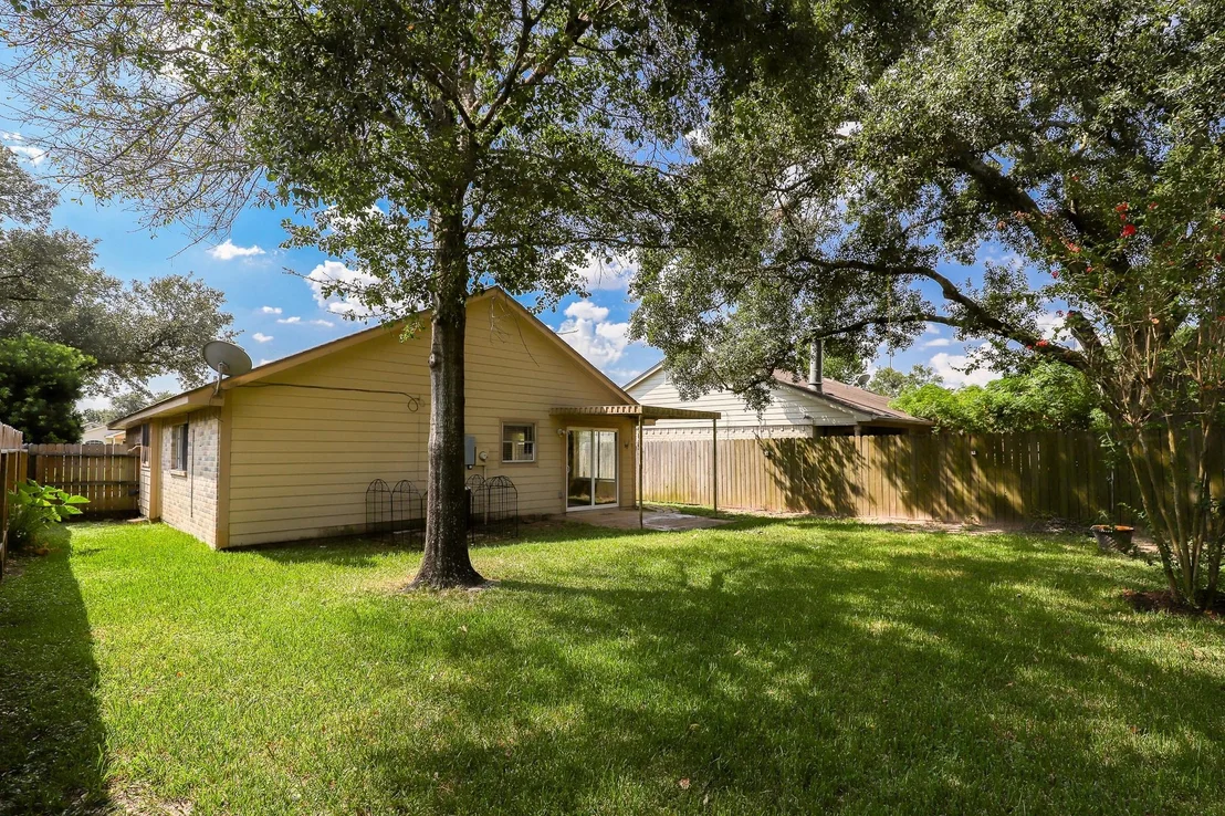 Photo of 19418 Cypress Cliff Drive
