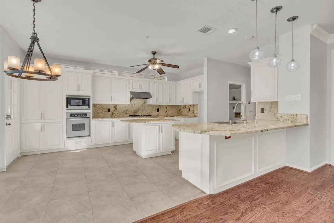 Photo of 186 S Cochrans Green Cir