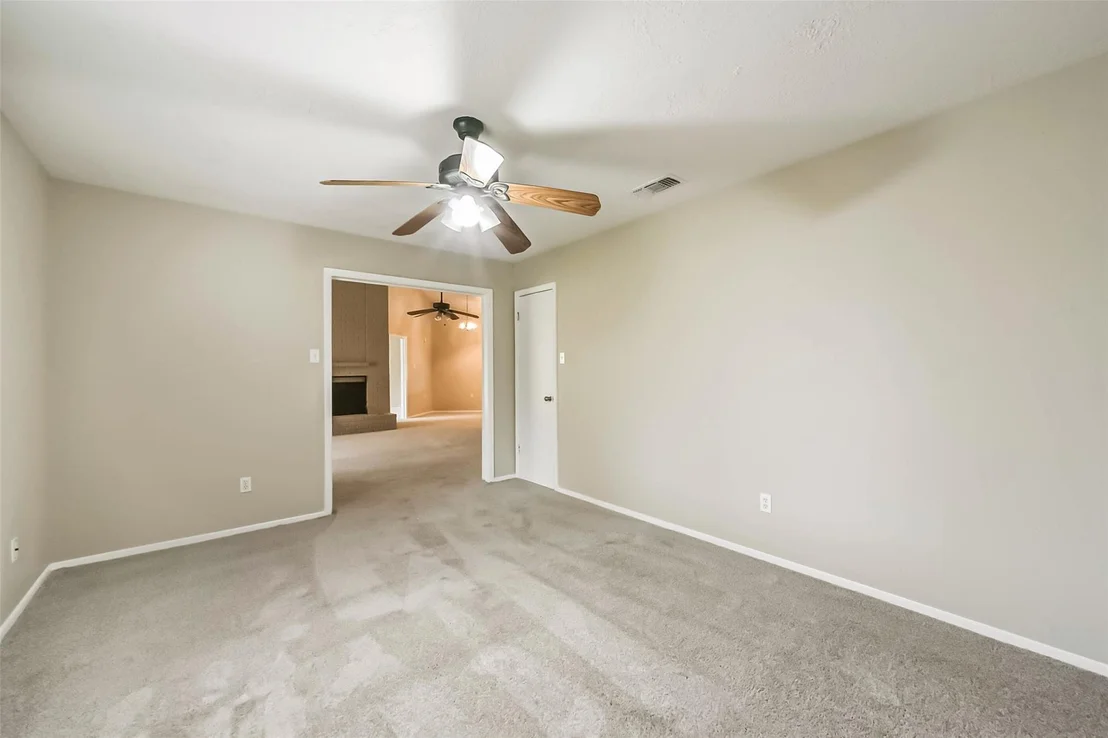 Photo of 20015 Lions Gate Drive