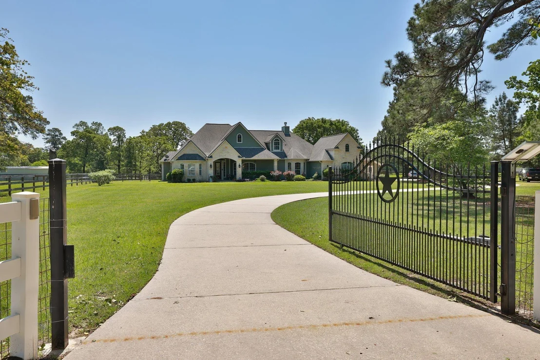 Photo of 34465 Old Hempstead Road