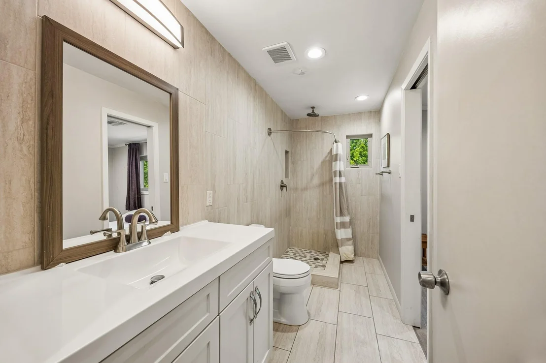 Photo of 9703 Oasis Drive