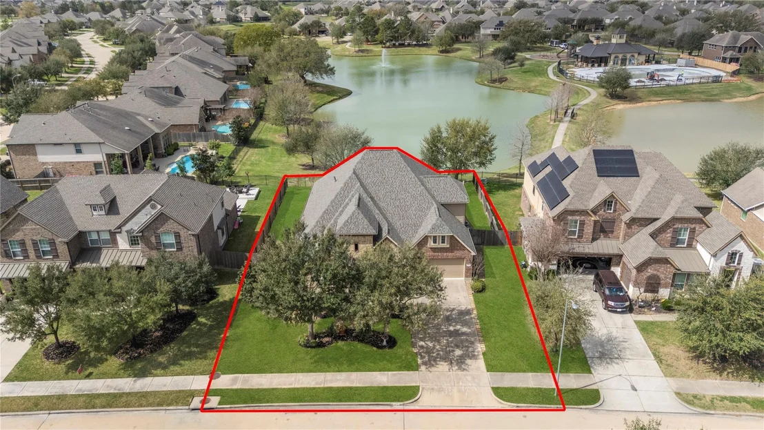 Photo of 5811 Green Meadows Lane