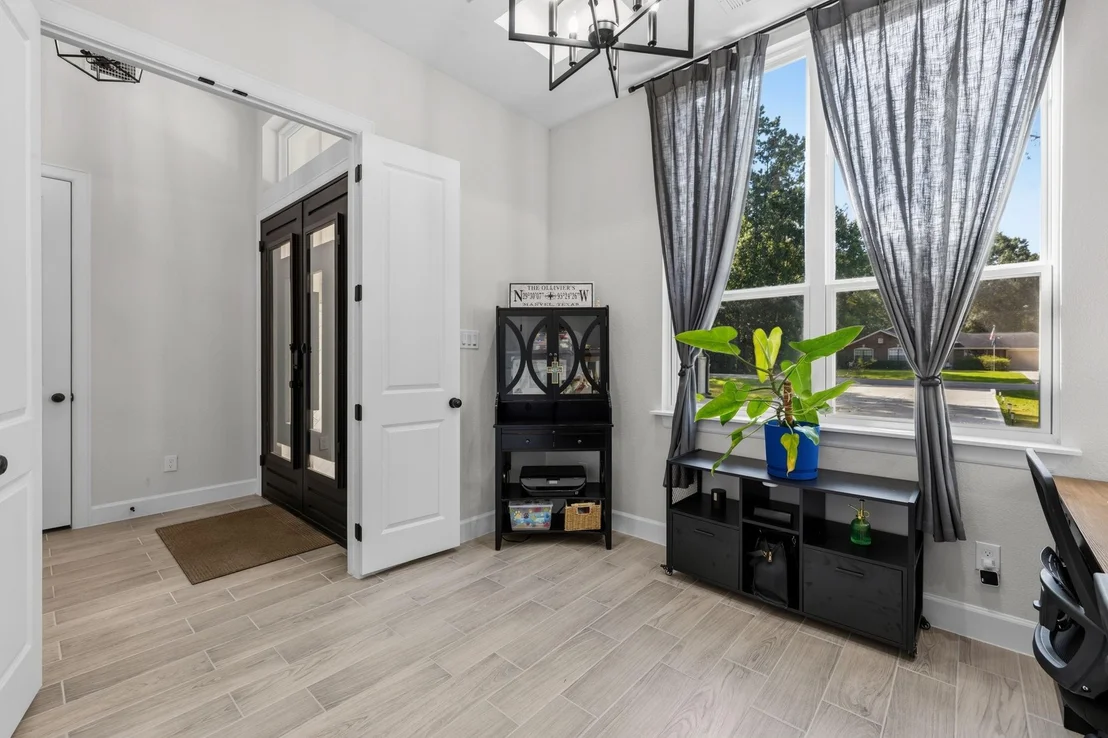 Photo of 2439 Centurian Circle