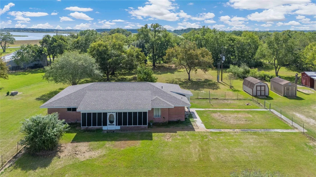 Photo of 3504 State Highway 61