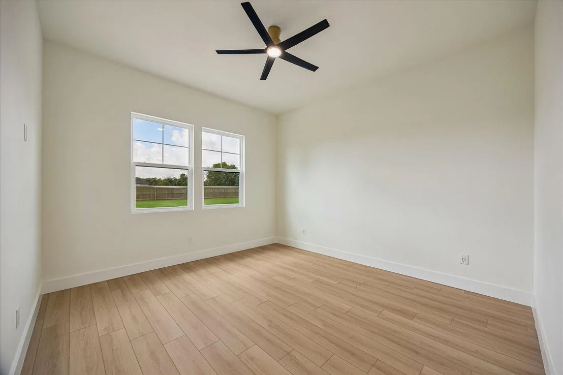 Photo of 3134 W Tower