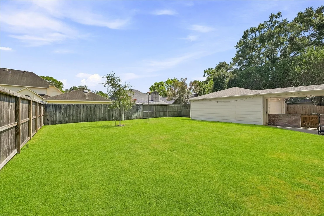 Photo of 706 Fernglade Drive