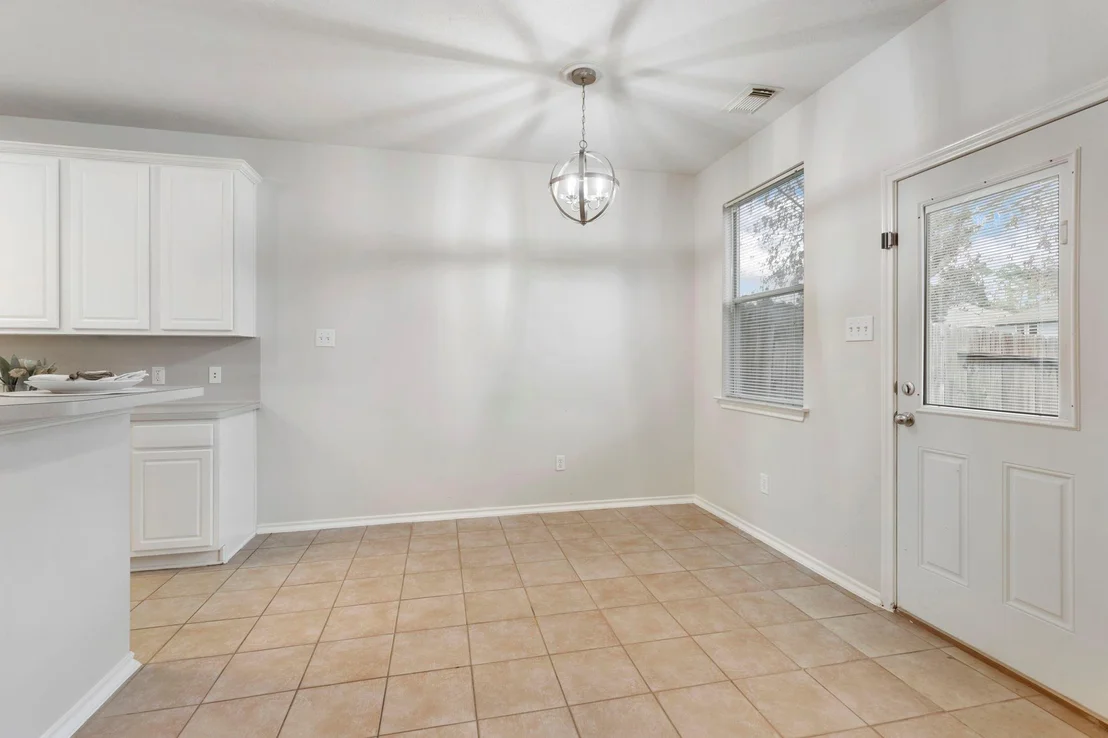 Photo of 215 W Stedhill Loop