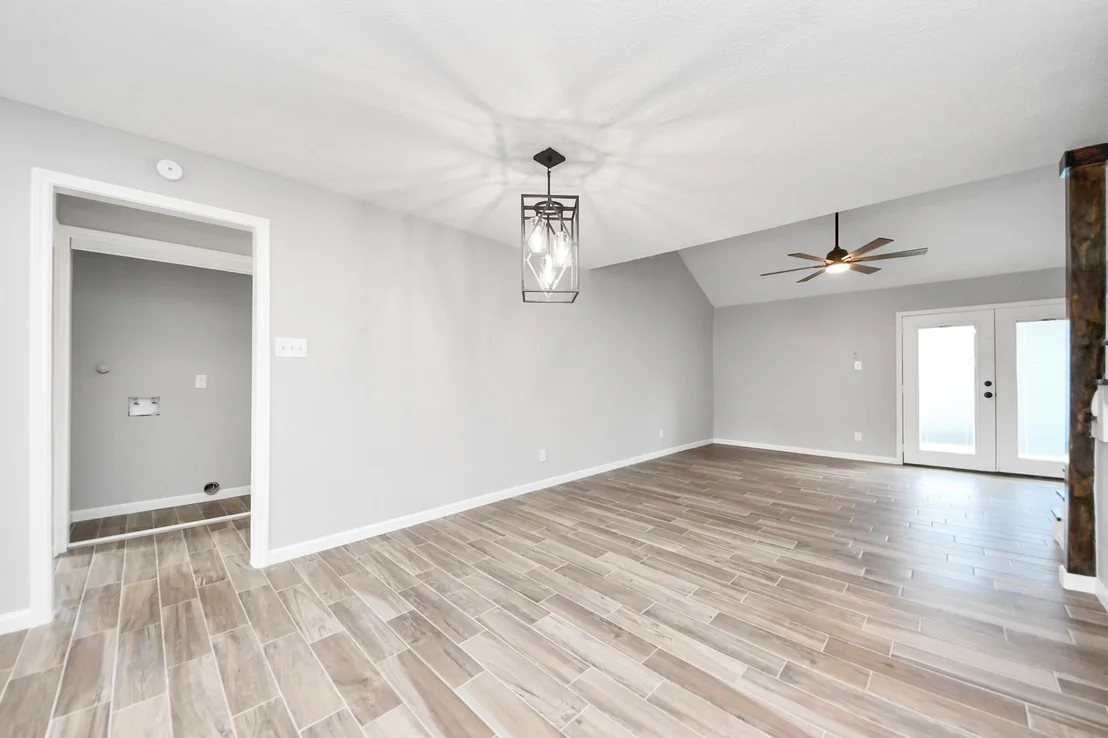 Photo of 916 Woods Drive