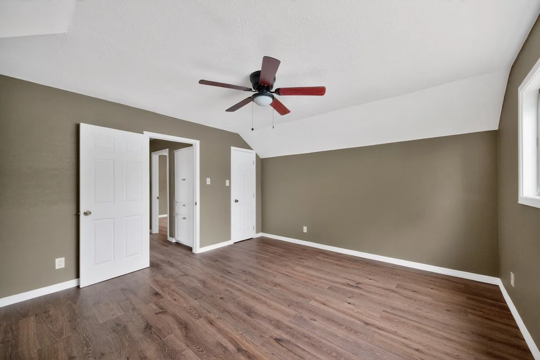 Photo of 2217 Hickory Lane