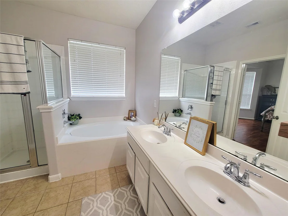 Photo of 8811 Henrico Lane