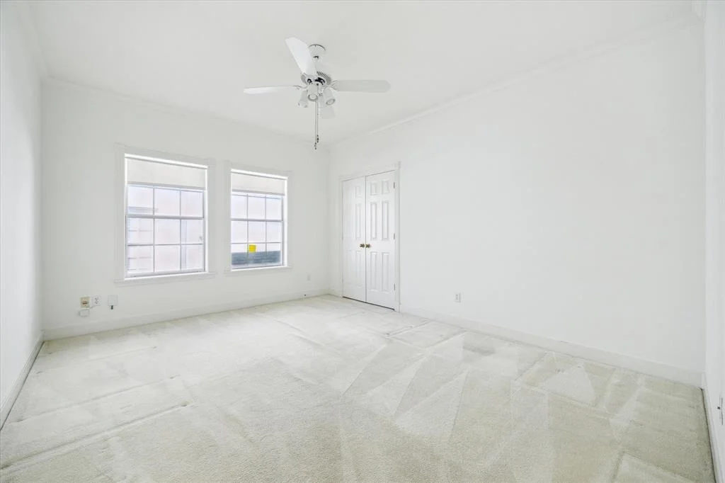 Photo of 2537 Addison Road