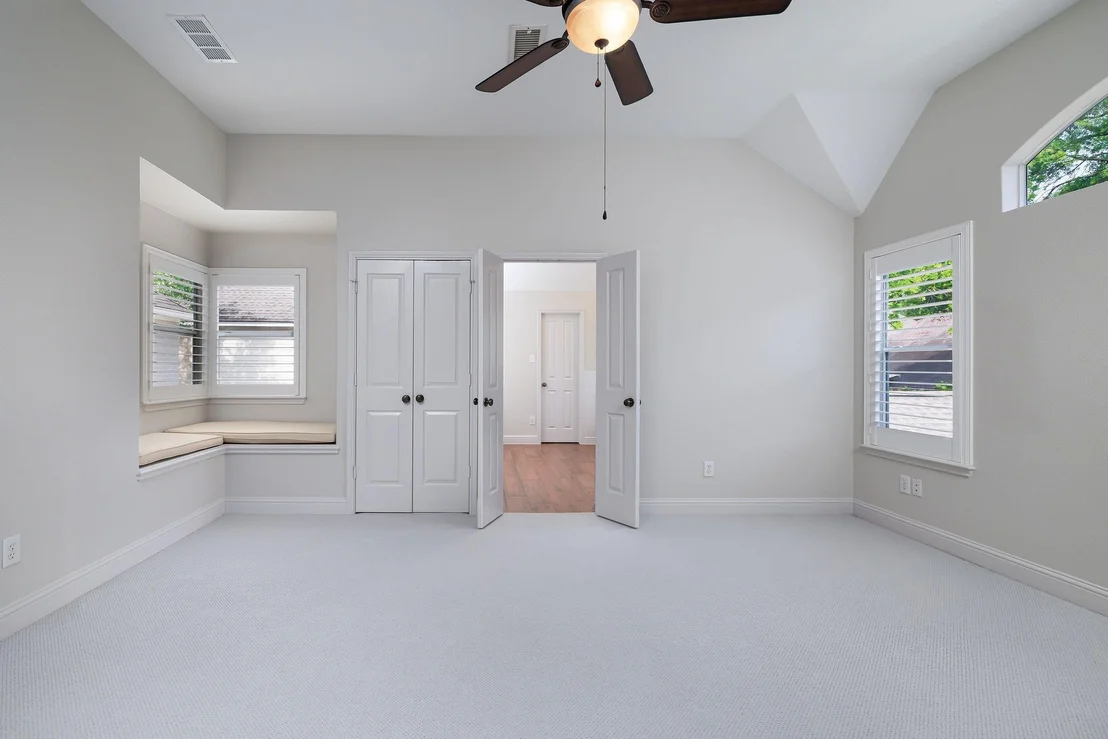 Photo of 18 Doeskin Place